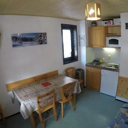 4 Pers Avec Balcon, Animaux Et Parking Apartment Chatel